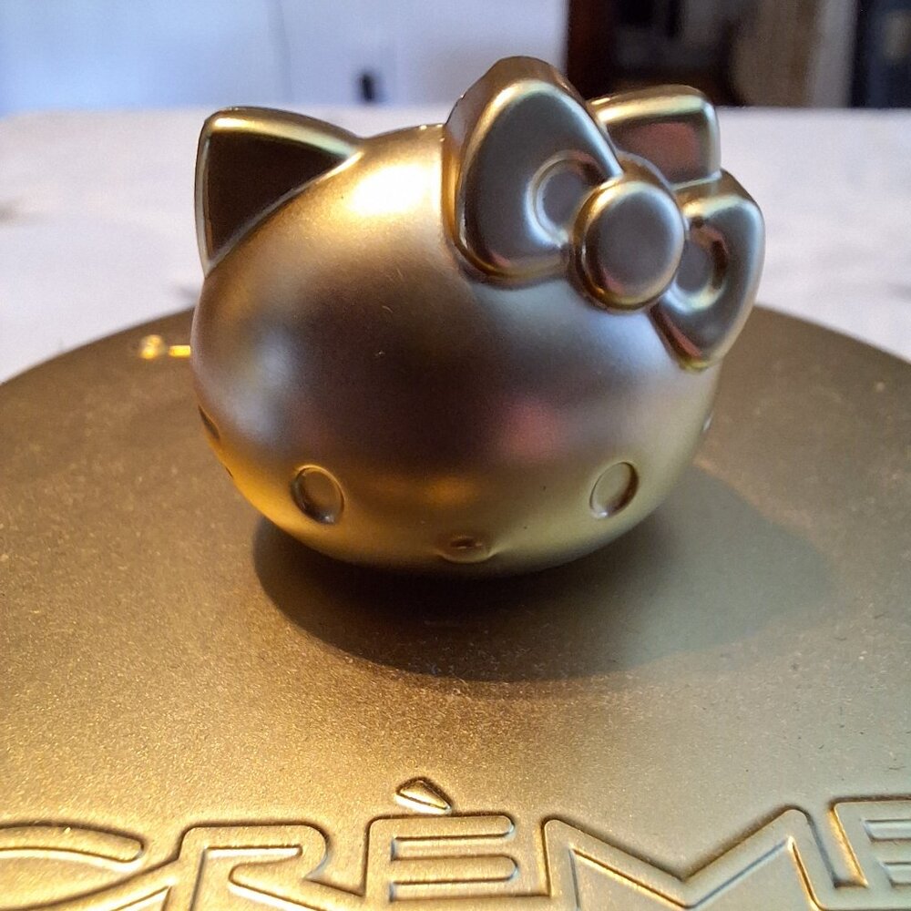 New! Hello Kitty x The Crème Shop Large Gold Reusable Jar Sanrio Makeup Bathroom - Picture 7 of 7